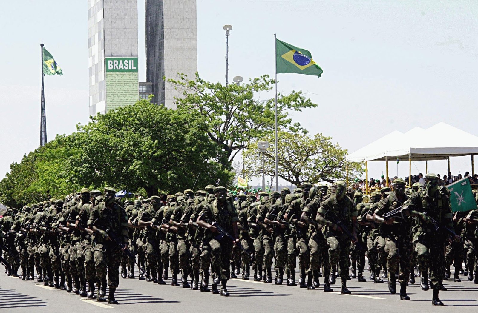 Brazilian Army soldiers marching in Brasília Independence Day parade